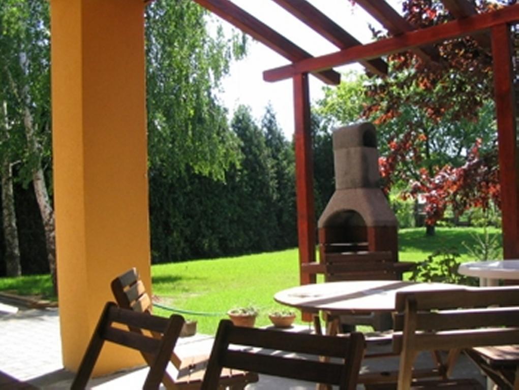 Ilona Apartmanhaz Комаром Экстерьер фото