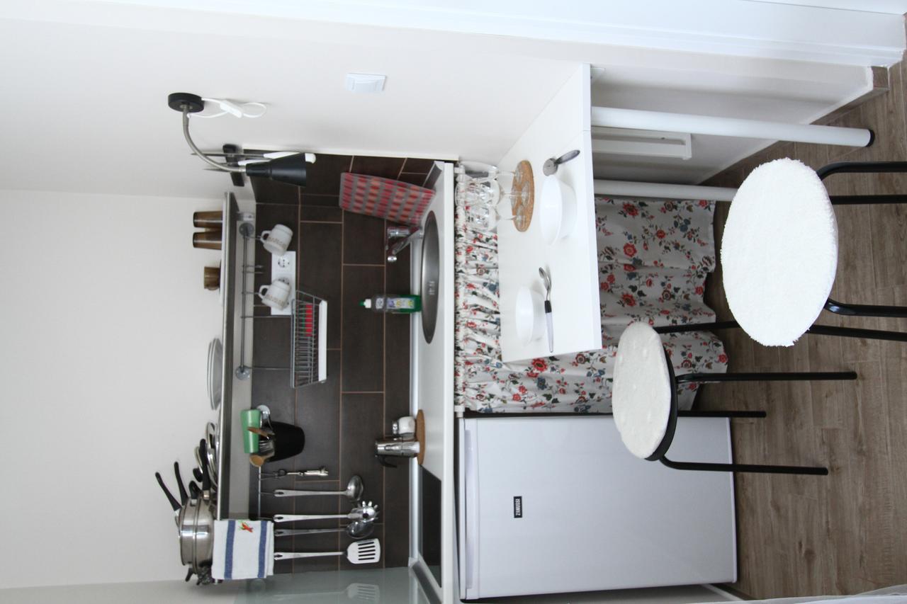 Ilona Apartmanhaz Комаром Номер фото